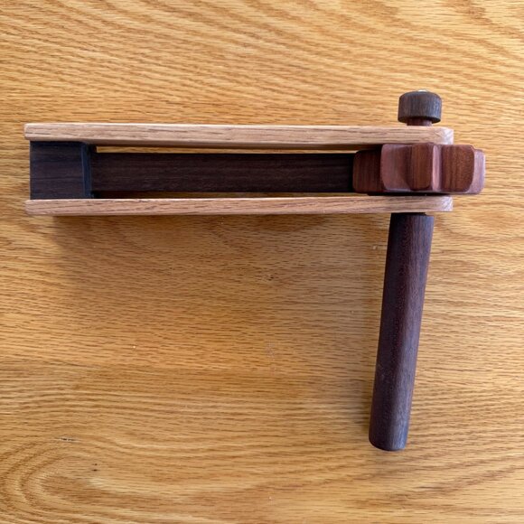 Purim Grogger Hand Crafted Oak Cherry Walnut Hardwoods Loud Noisemaker Judaica - Picture 2 of 9